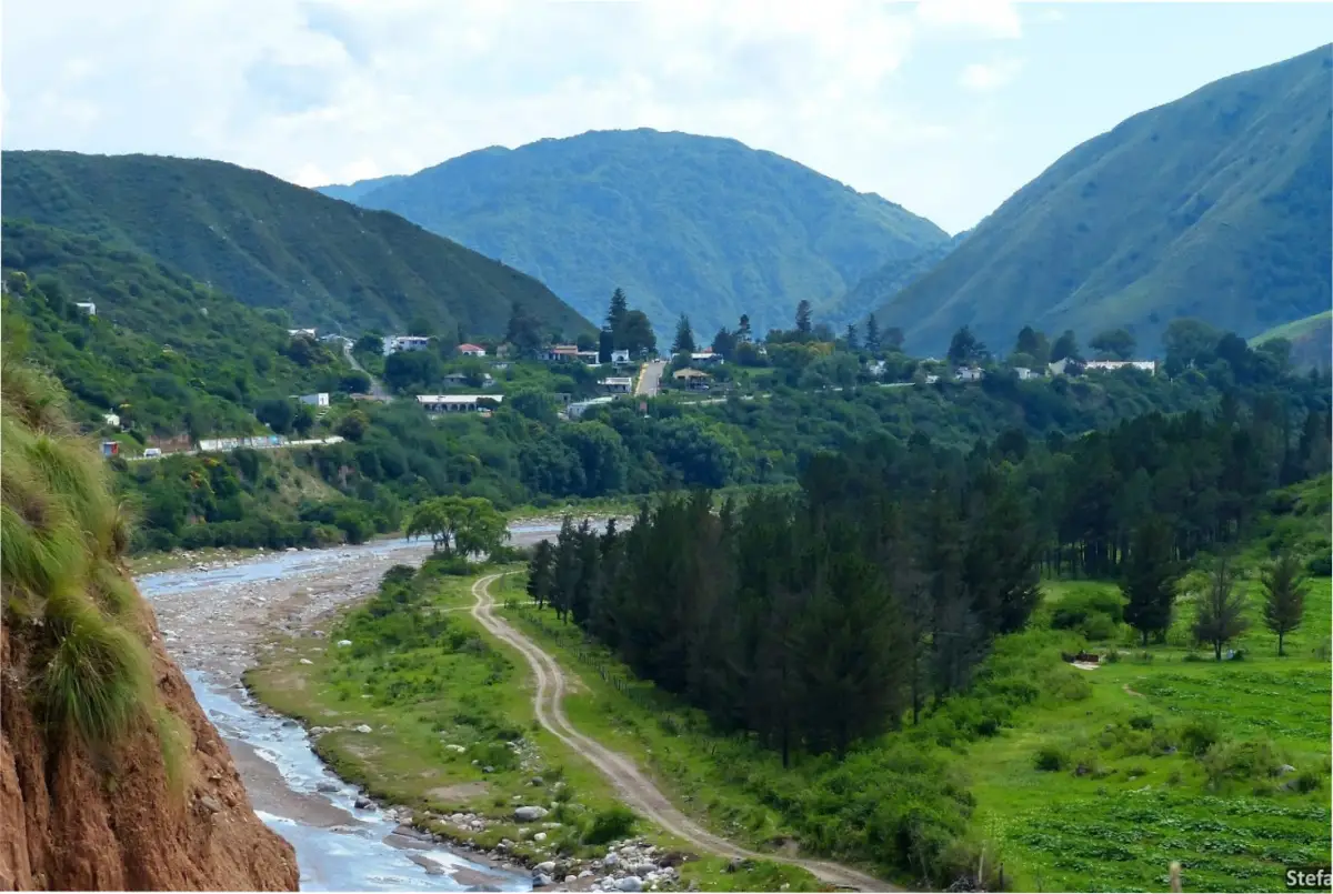 Las Juntas en Catamarca es un tesoro del avlle y las yungas.
