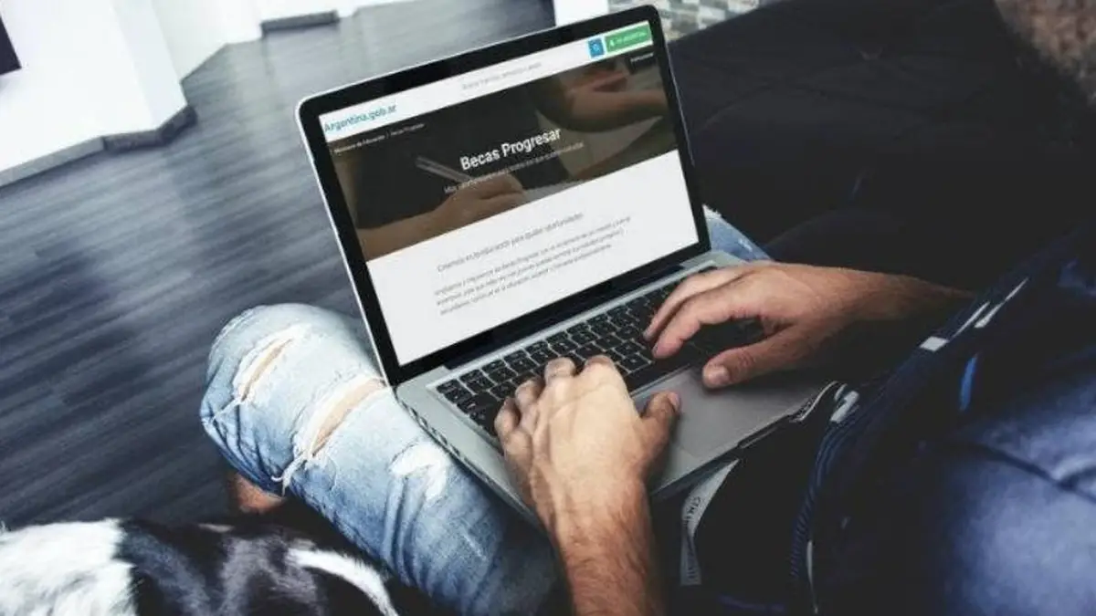 INSCRIPCIONES. El Gobierno aún no confirmó fechas para el Progresar 2026, pero el programa sigue activo con pagos en curso.