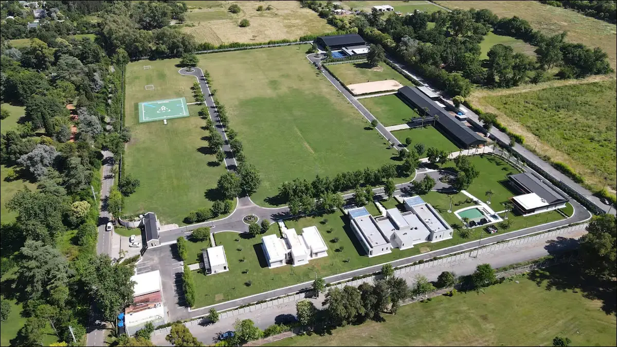 SOSPECHAS. Los pilotos que operaron los vuelos hacia la quinta de Pilar declararon que nunca llevaron pasajeros y que muchos traslados fueron de entrenamiento.