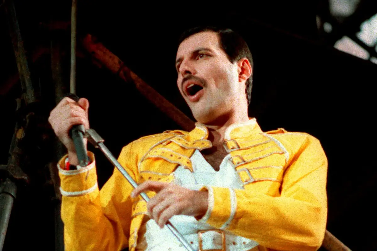 Murió Bibi, la supuesta hija secreta de Freddie Mercury tras batallar con un tipo raro de cáncer