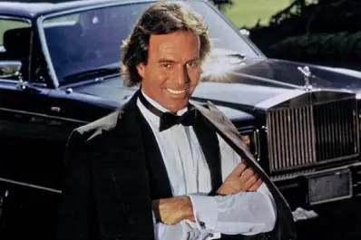 De la tragedia en el arco del Real Madrid a leyenda de la canción: la increíble vida de Julio Iglesias