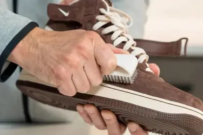 El secreto para limpiar las zapatillas de gamuza y mantenerlas como nuevas