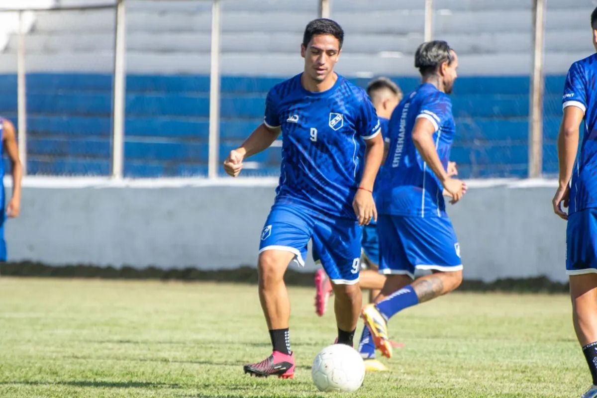 UNA INCÓGNITA. La única duda que tiene Godoy de cara al domingo es el reemplazo de Arroyo. | Foto vía Instagram: @delclubtalleres