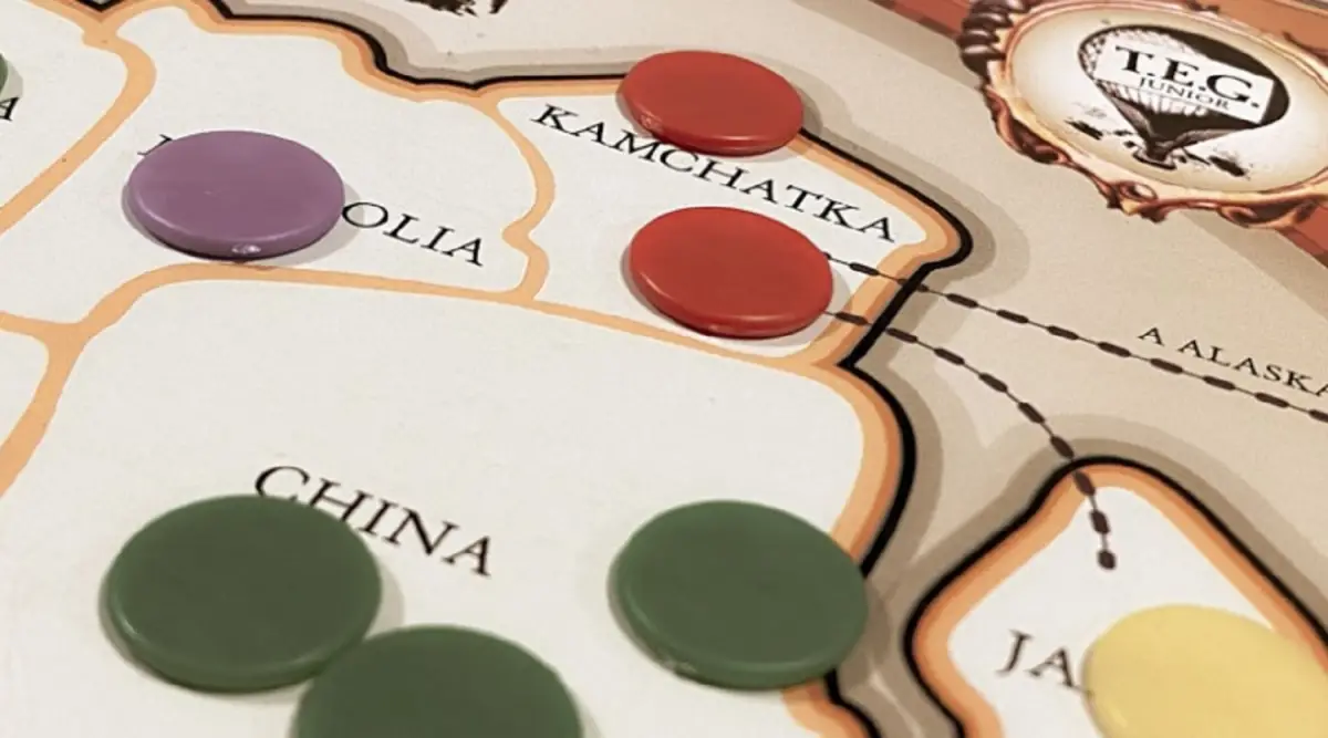 ¿Estados Unidos invade Groenlandia, China ataca Kamchatka?