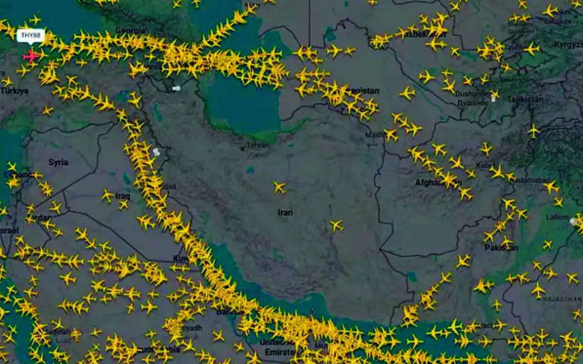 La UE pide evitar los vuelos sobre la  República Islámica
