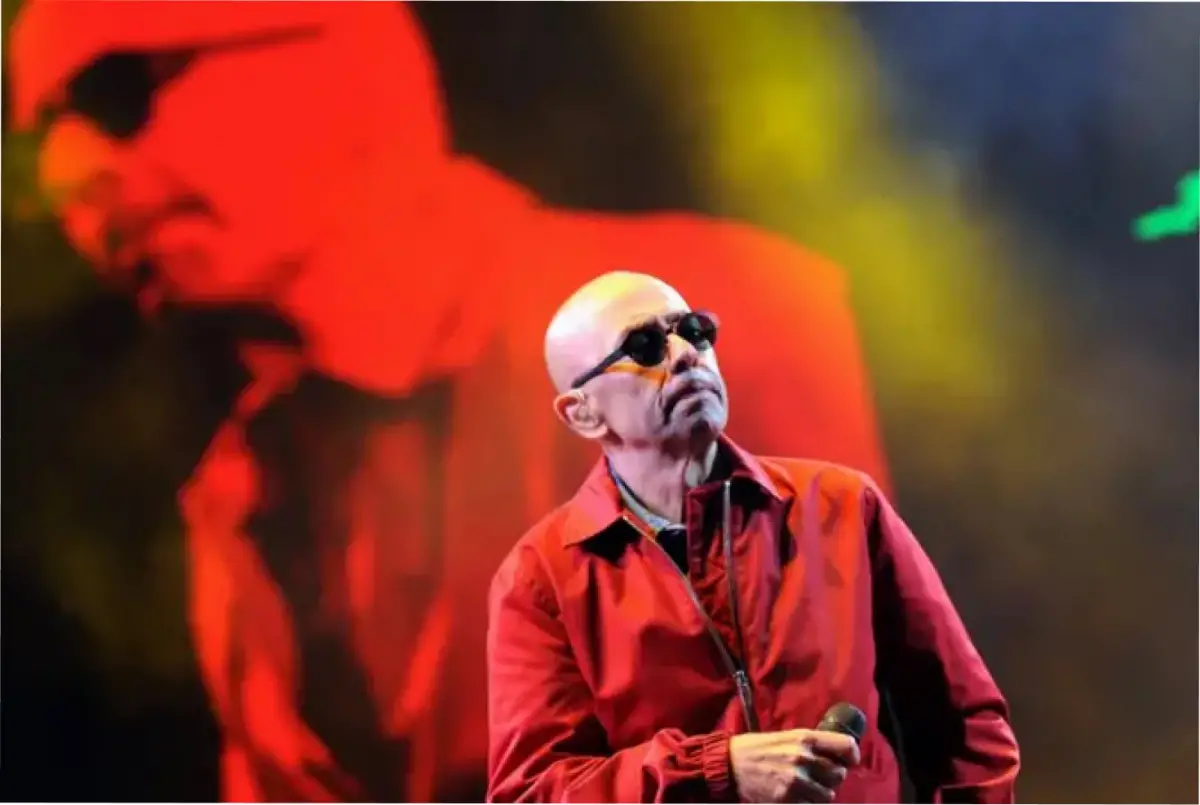 El músico fue distinguido por su vasta trayectoria artística, de más de cinco décadas, y por su aporte a la “cultura popular” argentina