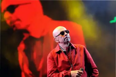 El Indio Solari recibió el Doctorado Honoris Causa de la UBA y envió un emotivo mensaje al público