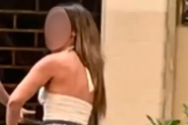 Una abogada argentina quedó retenida en Brasil por gestos racistas y deberá usar tobillera electrónica