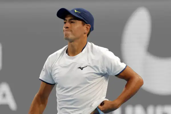 Báez fue finalista en Auckland y confirmó su gran arranque de temporada