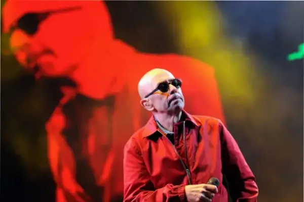 El Indio Solari recibió el Doctorado Honoris Causa de la UBA y envió un emotivo mensaje al público