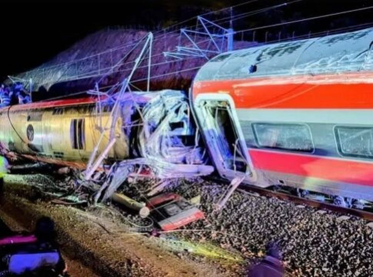 Tragedia ferroviaria en España: 40 fallecidos, más de 150 heridos y tres días de luto nacional