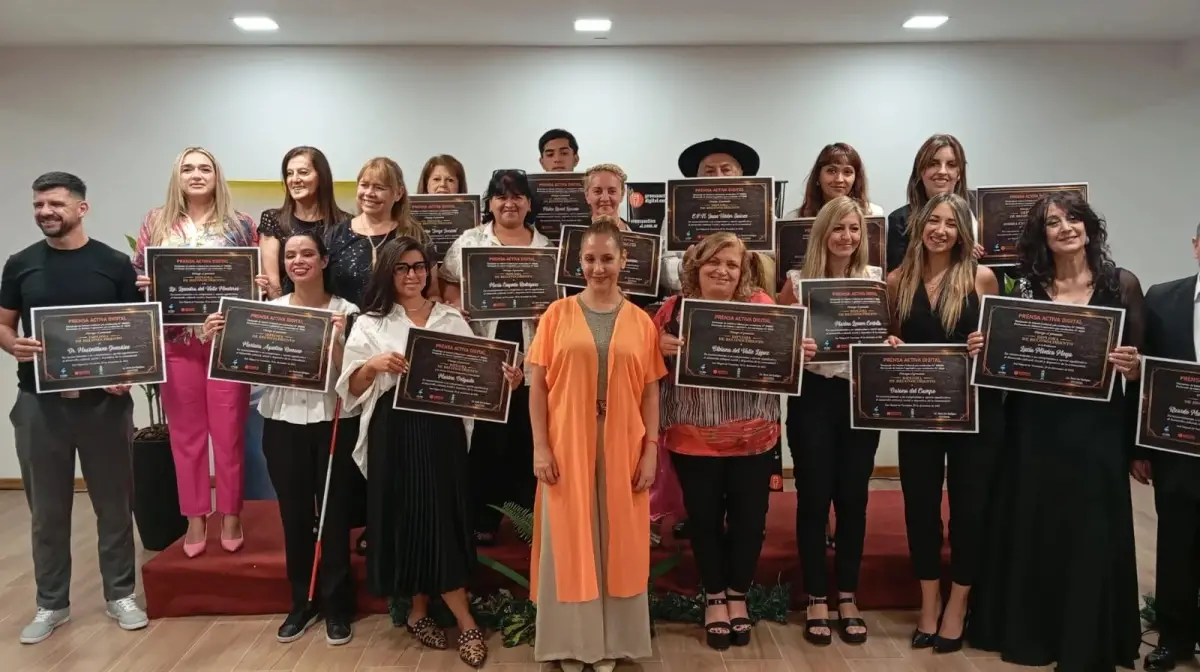 Reconocimientos a la trayectoria, a la coherencia y a la solidaridad