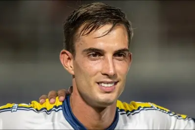 Preocupación en el fútbol argentino: un jugador de Rosario Central será operado del corazón por una arritmia