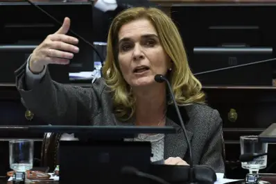 Elias de Pérez pidió informes por los daños causados por las lluvias y el uso de fondos de emergencia hídrica