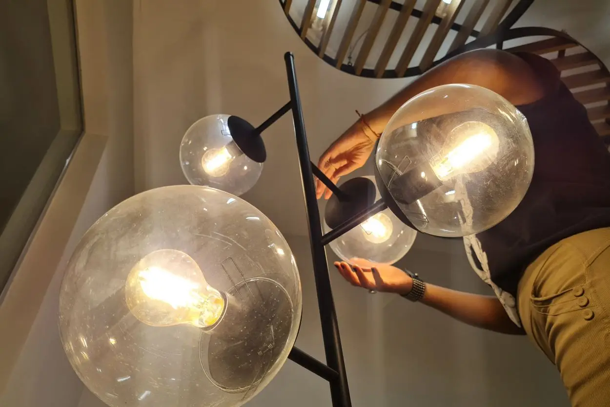 ENERGÍA. Servicio de luz eléctrica. la gaceta / archivo