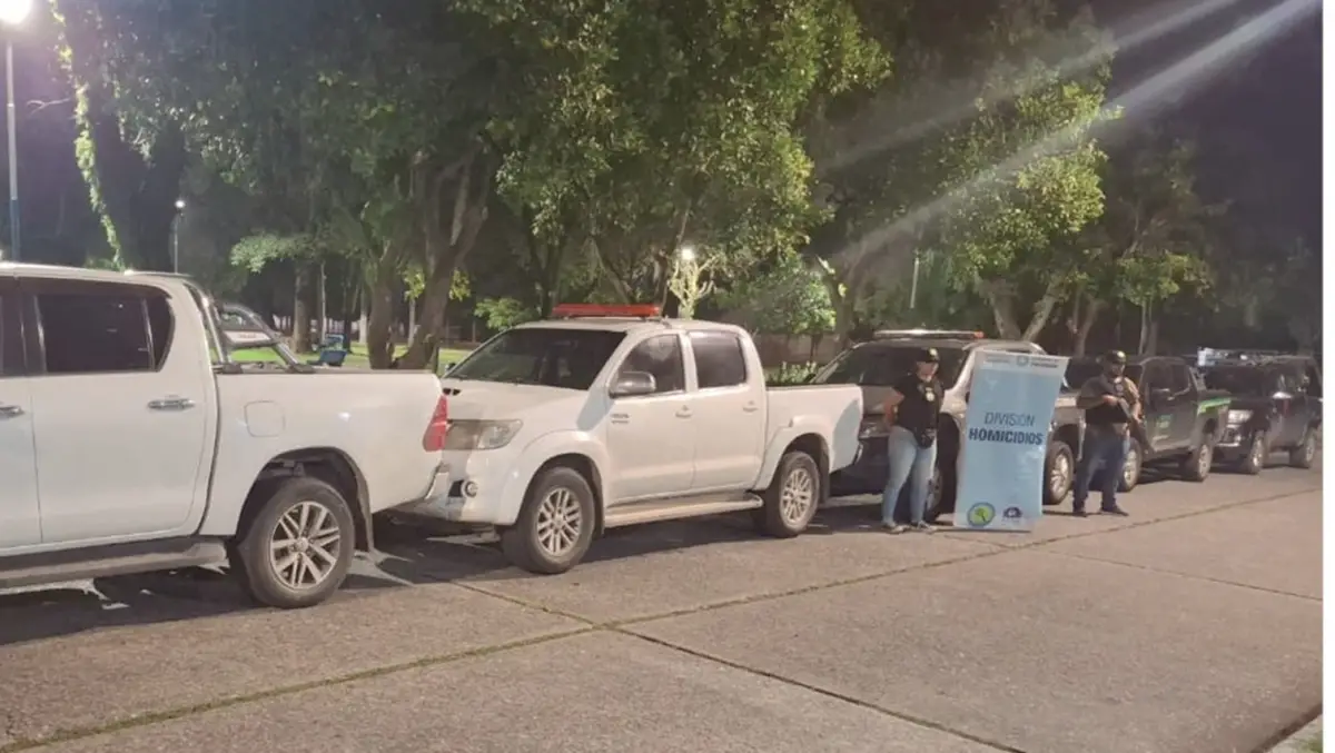 LAS ÚLTIMAS MEDIDAS. Personal de Homicidios secuestró cinco camionetas que eran utilizadas por los empleados de las empresas de Felipe Sosa, el único procesado por el caso.