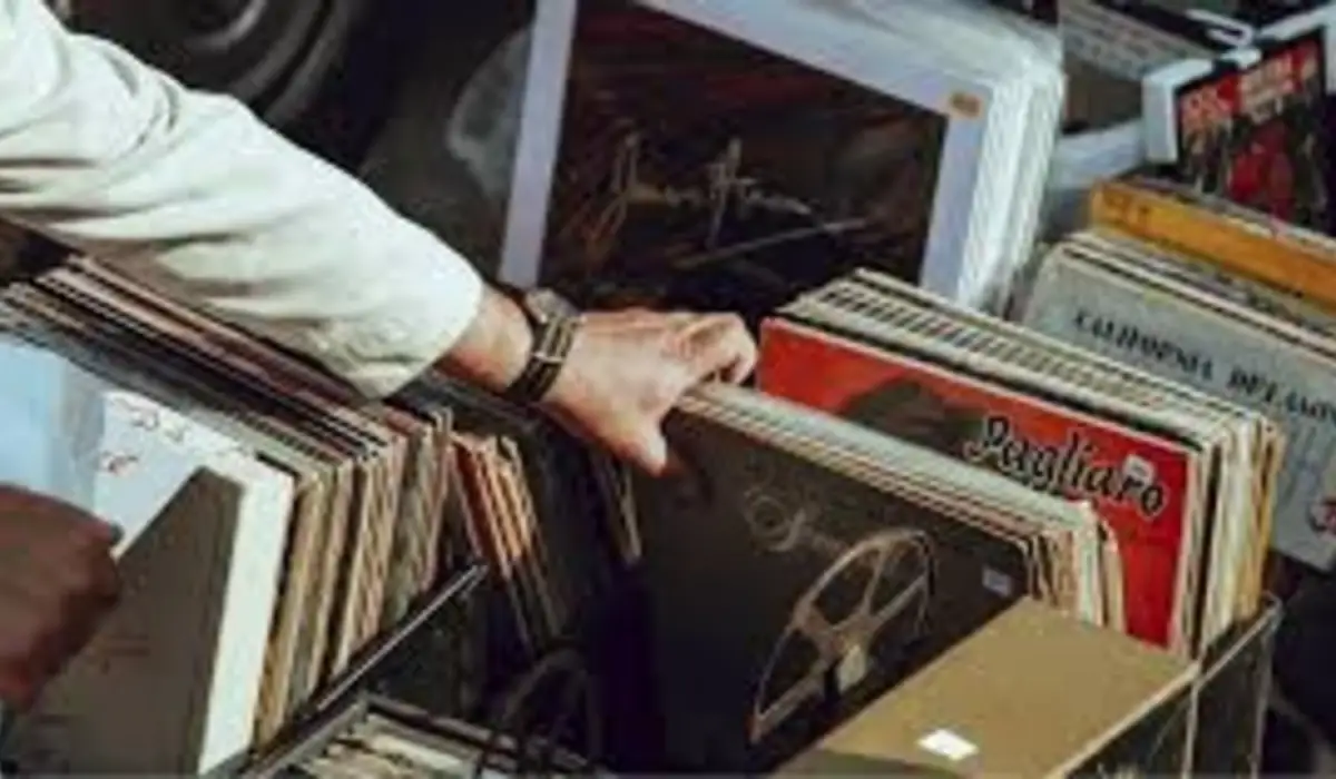 Feria de vinilos: nueva edición en el punto digital del Ente Cultural de la Provincia