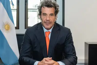 Nueva baja en el Gobierno: renunció Paul Starc como titular de la UIF