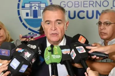 El gobernador pidió agilizar los trámites jubilatorios y ratificó el diálogo con la Nación