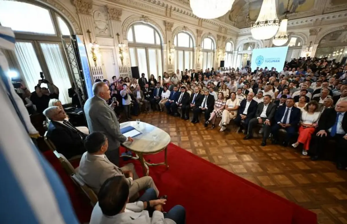 Jaldo encabezó el acto de jura de las nuevas autoridades de la Caja Popular.