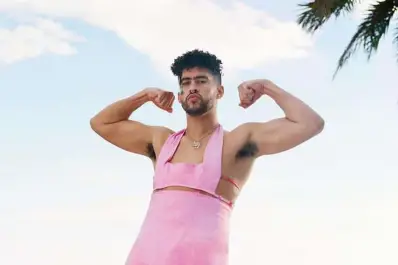 Bad Bunny en el Super Bowl: polémica por su vestuario y la reacción de sectores conservadores