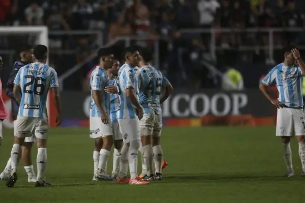 Dos tiempos, dos versiones y una derrota: las razones de la caída de Atlético Tucumán en Mendoza