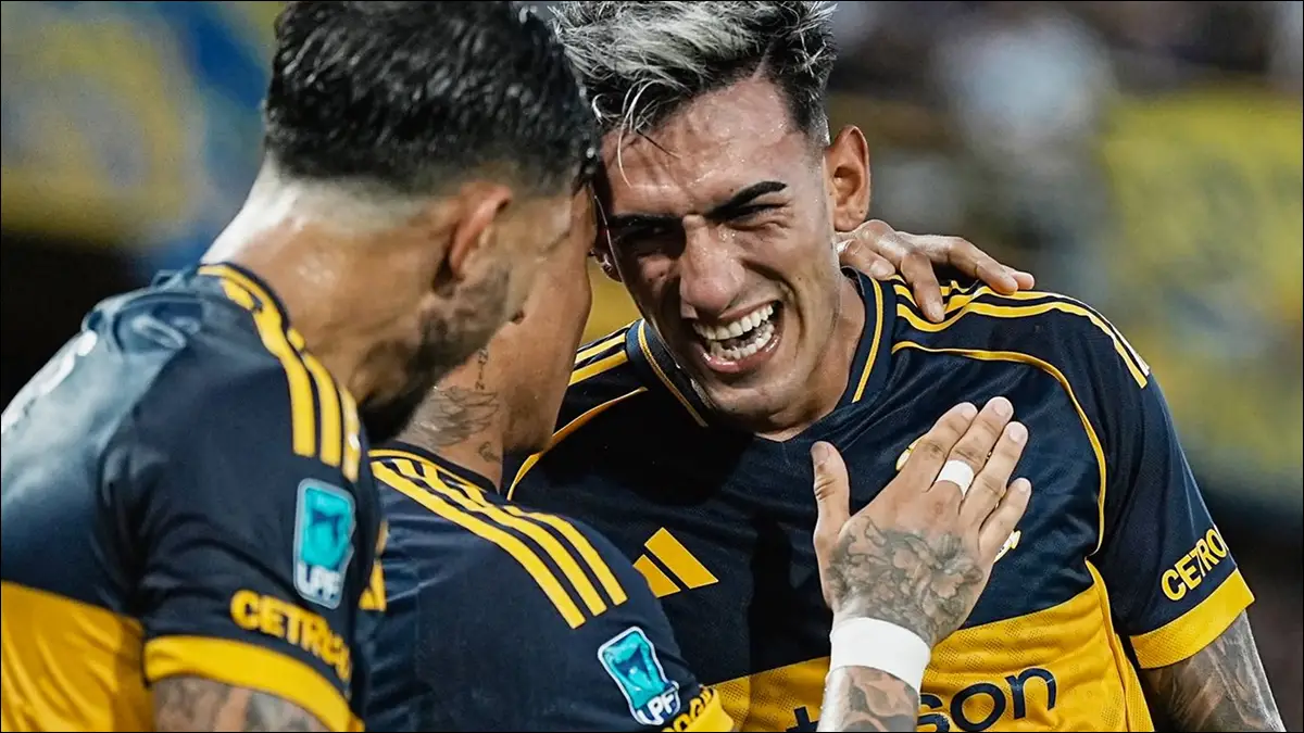 INTENSIDAD. Boca y Deportivo Riestra protagonizaron un encuentro cerrado, con mucha fricción, juego aéreo y escasos espacios a lo largo de los 90 minutos en La Bombonera.