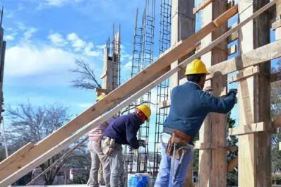 Albañiles y obreros de la construcción: ¿cuál es el aumento para los trabajadores en Tucumán?