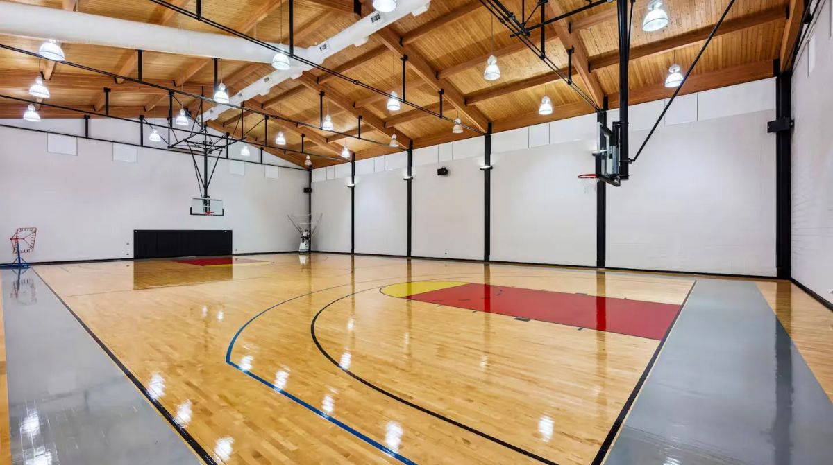 Así es por dentro la impresionante mansión de Michael Jordan que ahora se puede alquilar por Airbnb