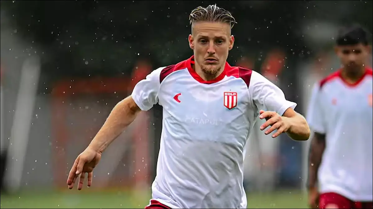 CONFIRMADO. Juan Román Riquelme cerró la llegada de Santiago Ascacíbar, que se realizará la revisión médica y firmará contrato por cuatro temporadas con Boca.