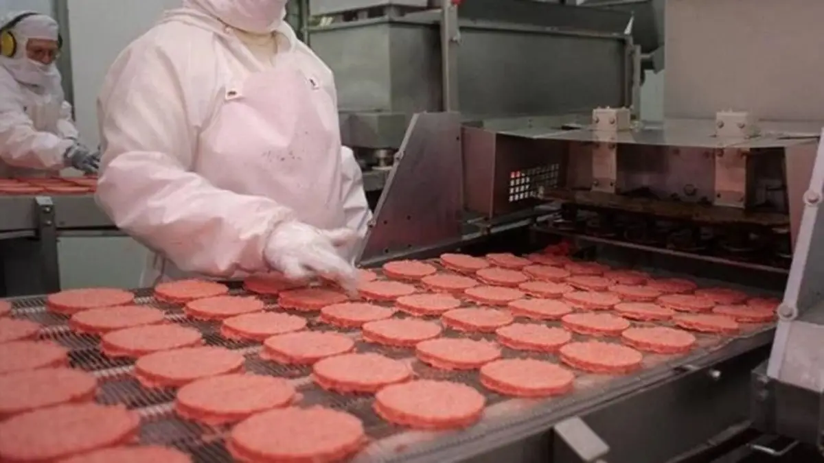 Crisis en la carne: el frigorífico creador de Paty suspendió a 450 trabajadores