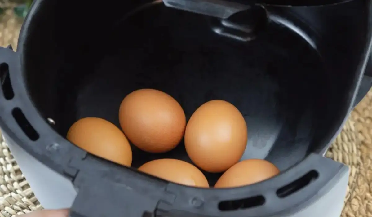 El truco infalible para cocinar huevos duros en freidora de aire