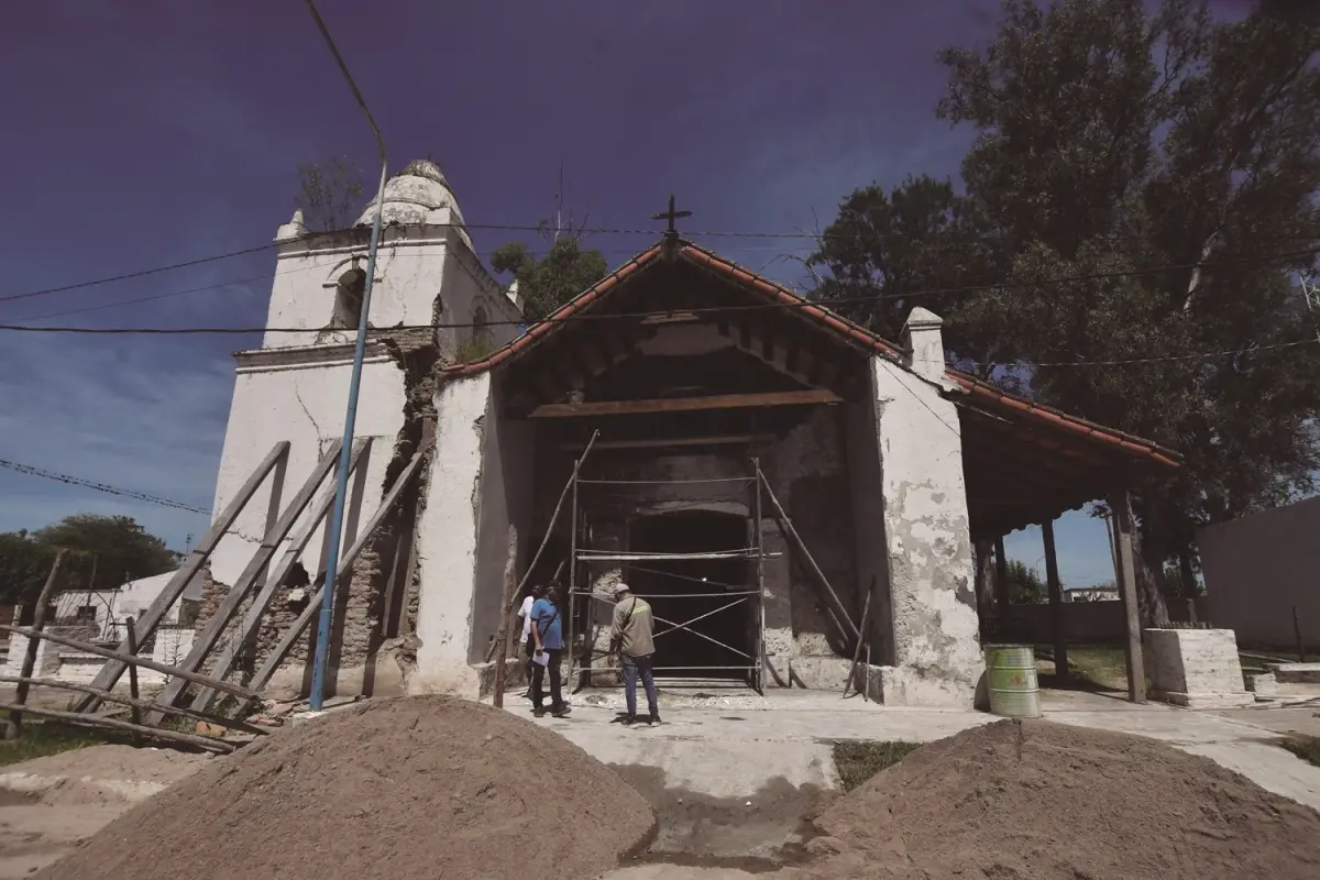 OBRAS PREVIAS. Hubo distintos intentos de restauración del edificio declarado Patrimonio Nacional en 1941.