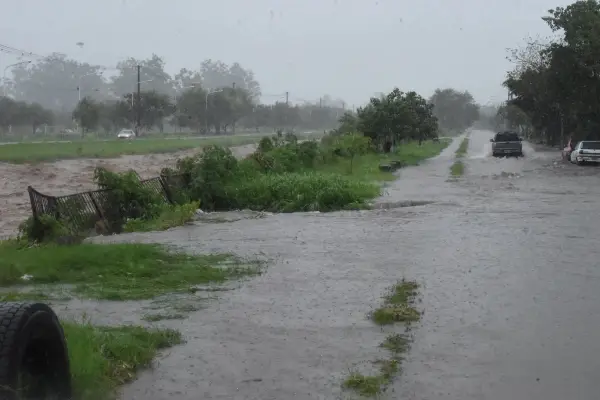 Temporal en Tucumán: cuatro familias debieron abandonar sus viviendas por prevención en Banda del Río Salí
