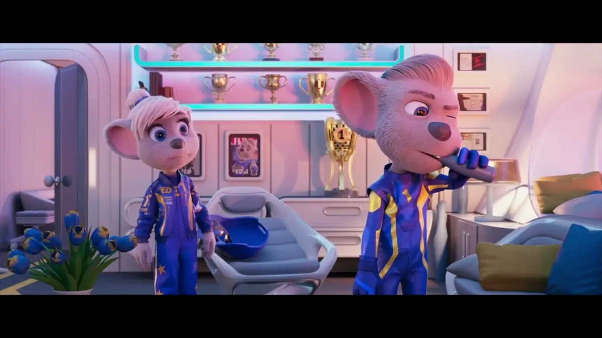 Una ratoncita que ama la velocidad y competir en carreras