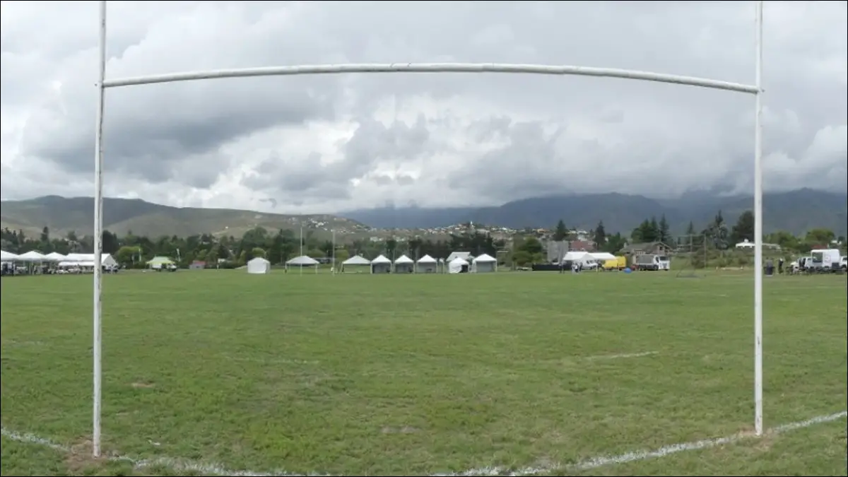 TRADICIÓN. El Churqui es elegido por su entorno natural, la calidad del campo de juego y su cercanía con la villa turística.