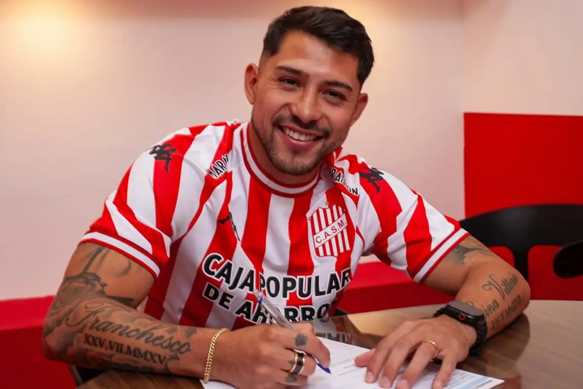 LOCO DE CONTENTO. Salazar fue inmensamente feliz de haber asegurado su llegada a San Martín.