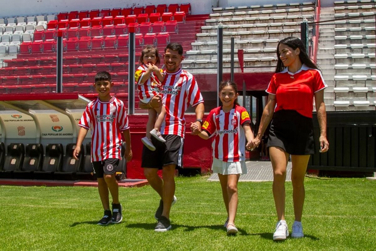 EN CASA Y EN FAMILIA. 