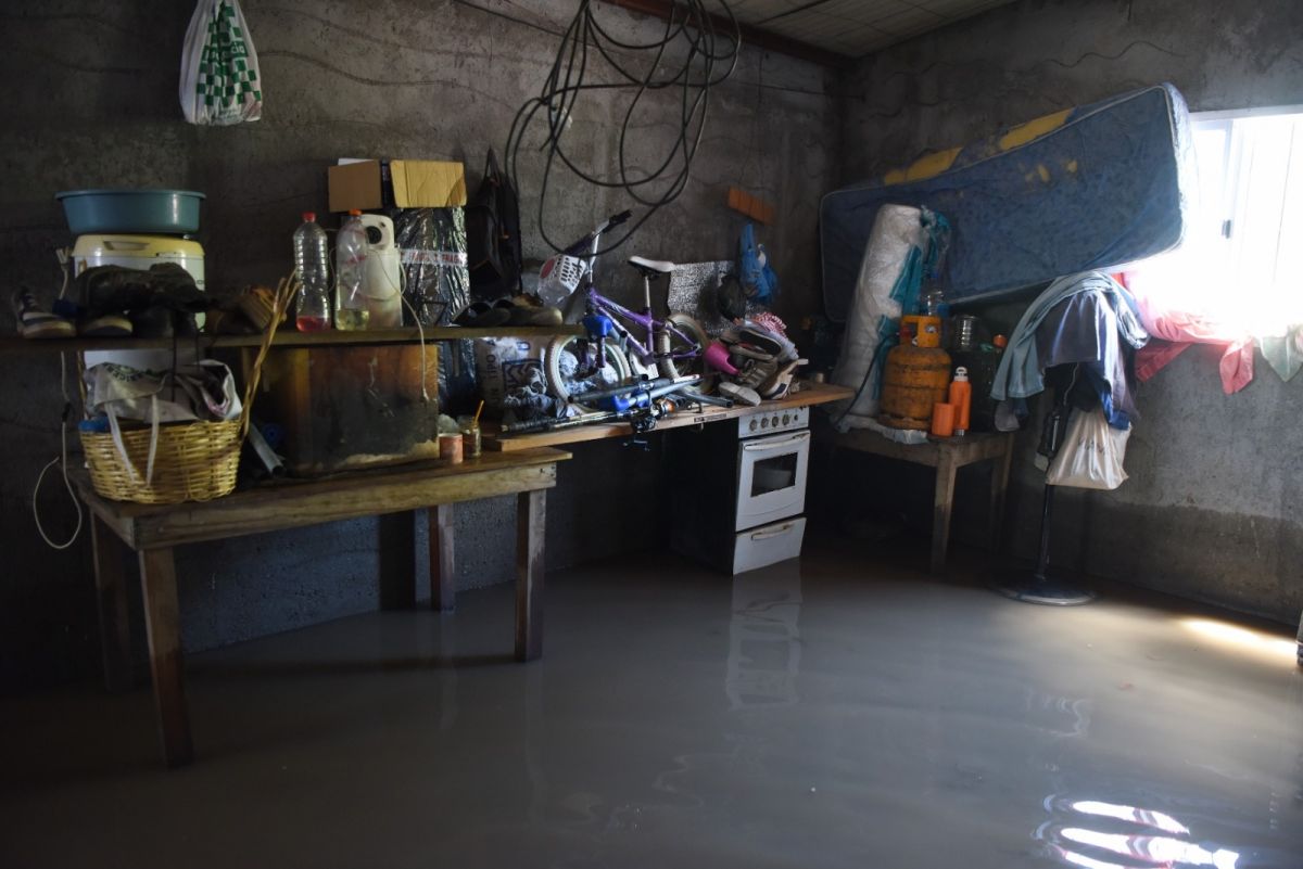 “El triángulo de las Bermudas”: Atahona quedó encerrada por el agua