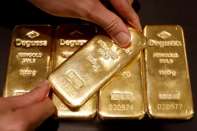 El precio del oro ya superó los U$S 5.500 la onza por la caída del dólar