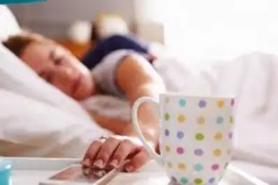 Por qué no es recomendable mirar el celular apenas te despertás