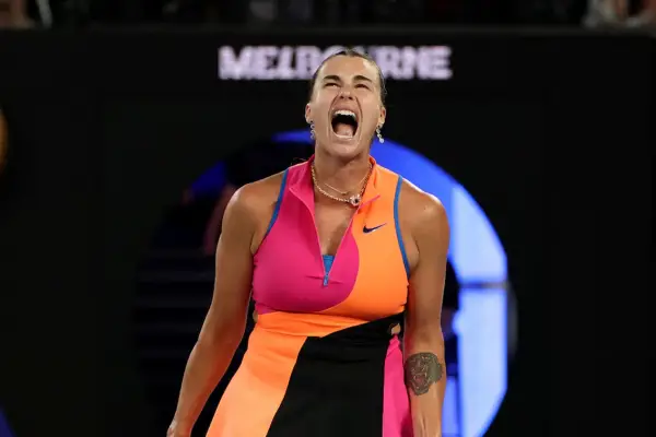 El curioso punto que perdió Aryna Sabalenka por gritar “demasiado” en las semifinales del Abierto de Australia
