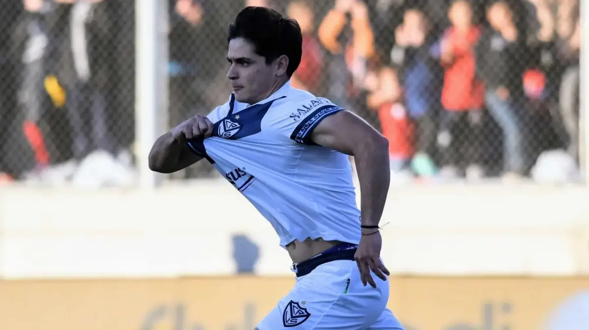 EMIGRA. Lenny Lobato no pudo recuperar el nivel ni en Vélez ni en los clubes a los que fue prestado. Ahora tendrá una nueva oportunidad en el fútbol griego.