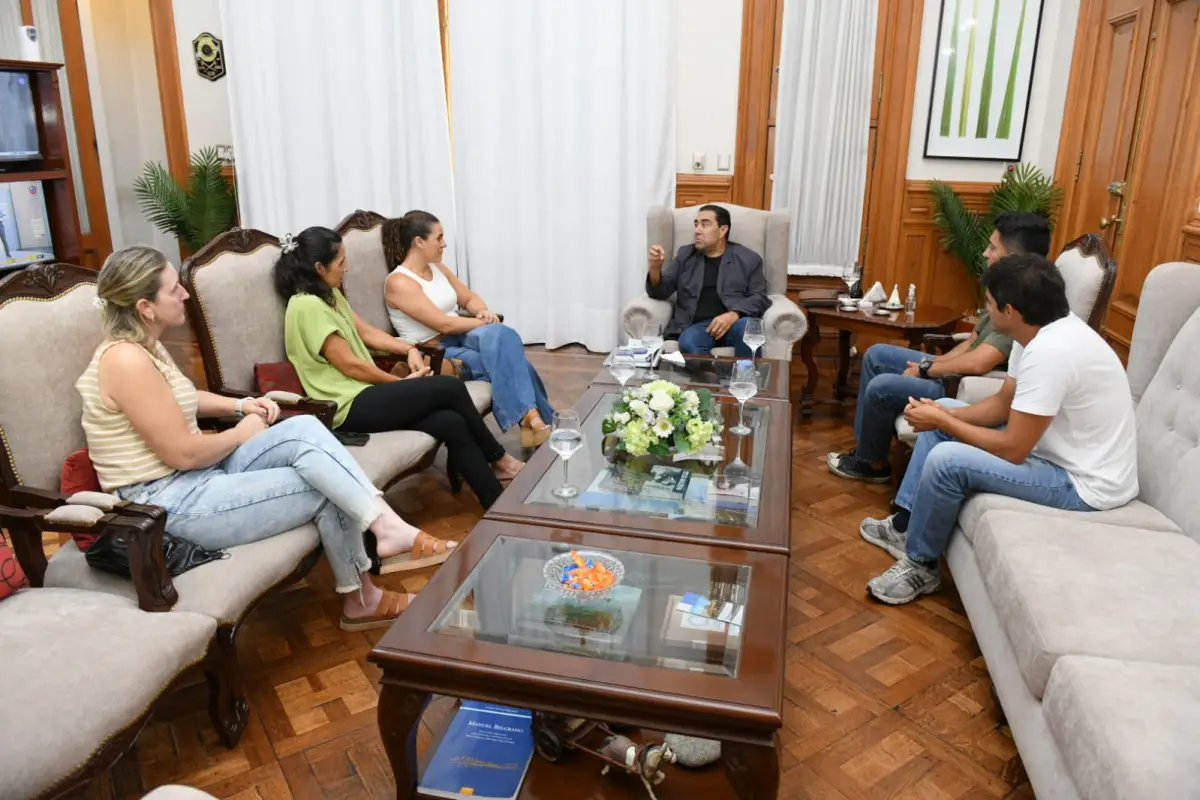 EN CASA DE GOBIERNO. Sergio Mansilla, en ejercicio del Poder Ejecutivo. Foto de Comunicación Pública