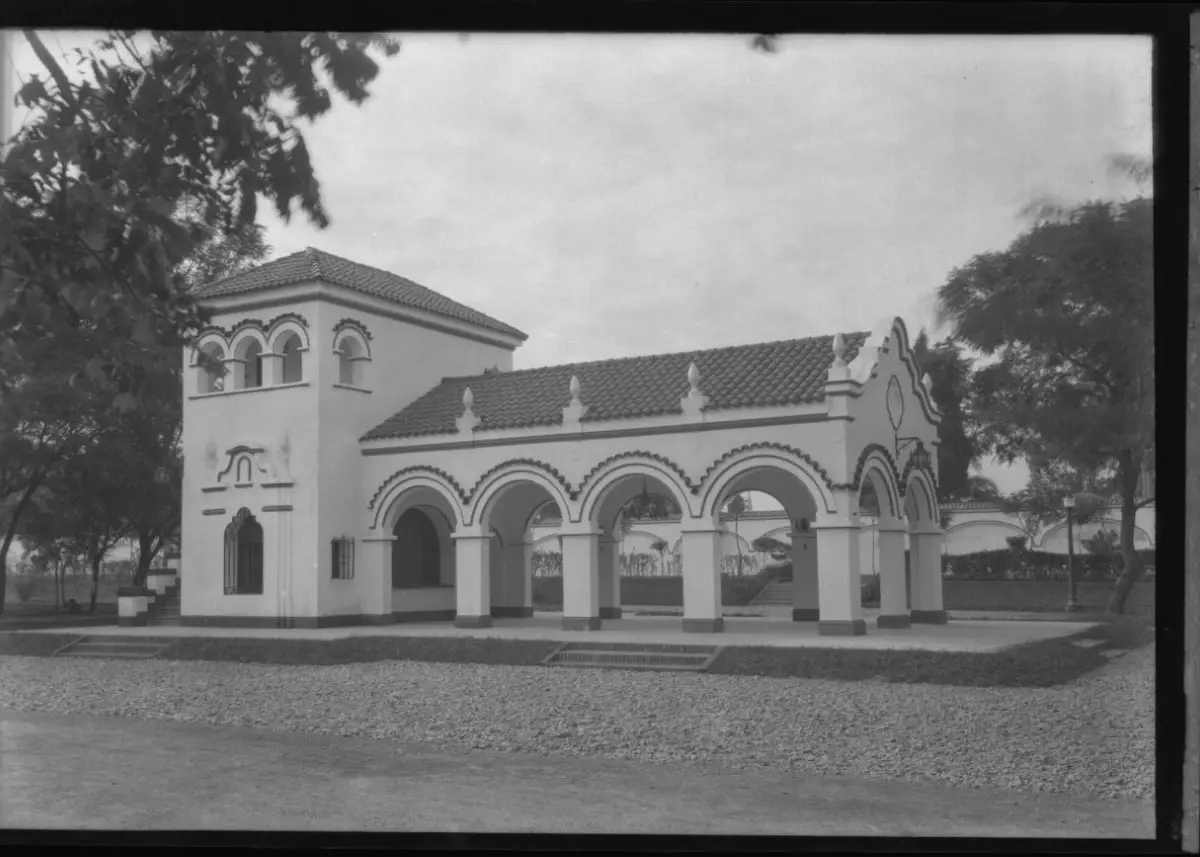 Recuerdos fotográficos: de confitería a jardín “Semillita”