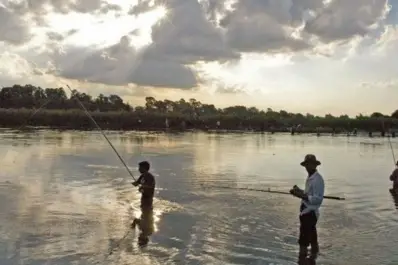 Santiago del Estero: levantan la veda de pesca, pero piden tomar algunas precauciones
