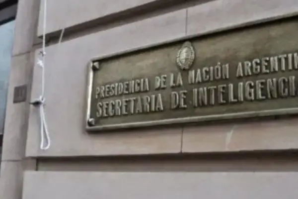 La Justicia rechazó un hábeas corpus contra el DNU que amplía las facultades de la SIDE