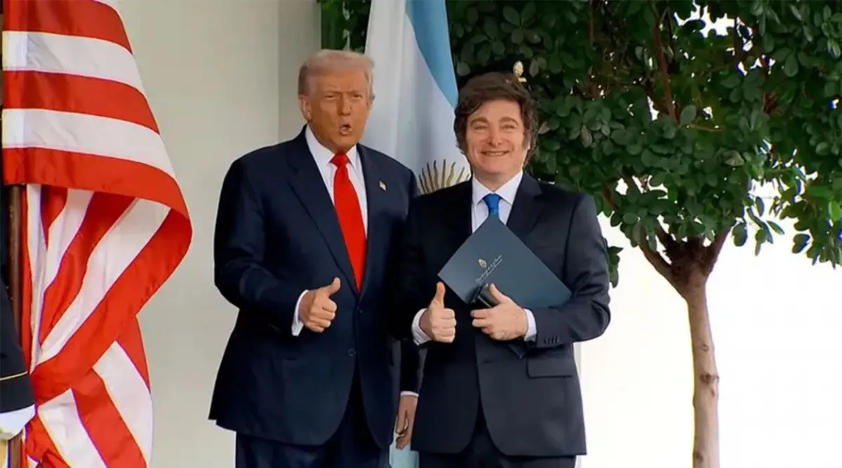 ALINEADOS. Trump y Milei avanzan en una negociación.