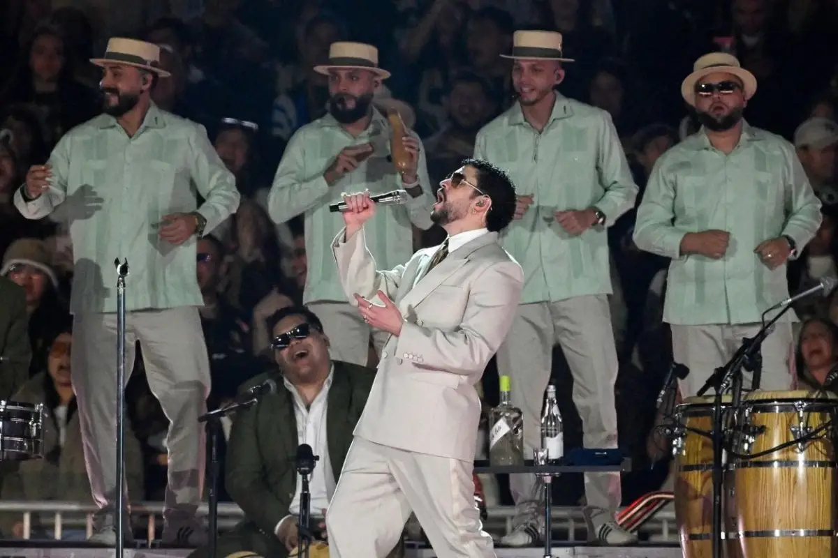 RECONOCIMIENTO MUNDIAL. Bad Bunny llega a los Grammy con seis candidaturas y el respaldo de la revista Billboard como artista pop de 2025.