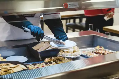 Lejos de todo: el desafío de alimentar en sitios remotos y mantener comidas saludables